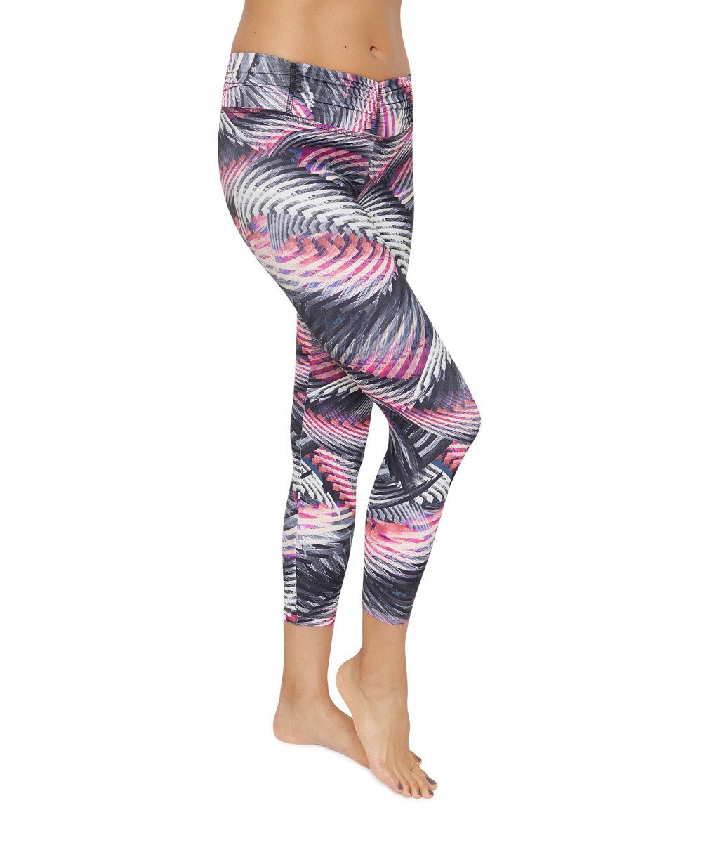 Product image for Brasilfit Maravilha calf length activewear leggings.  Maravilha leggings are part of our Crazy prints activewear collection that is focused on performance activewear with colourful prints