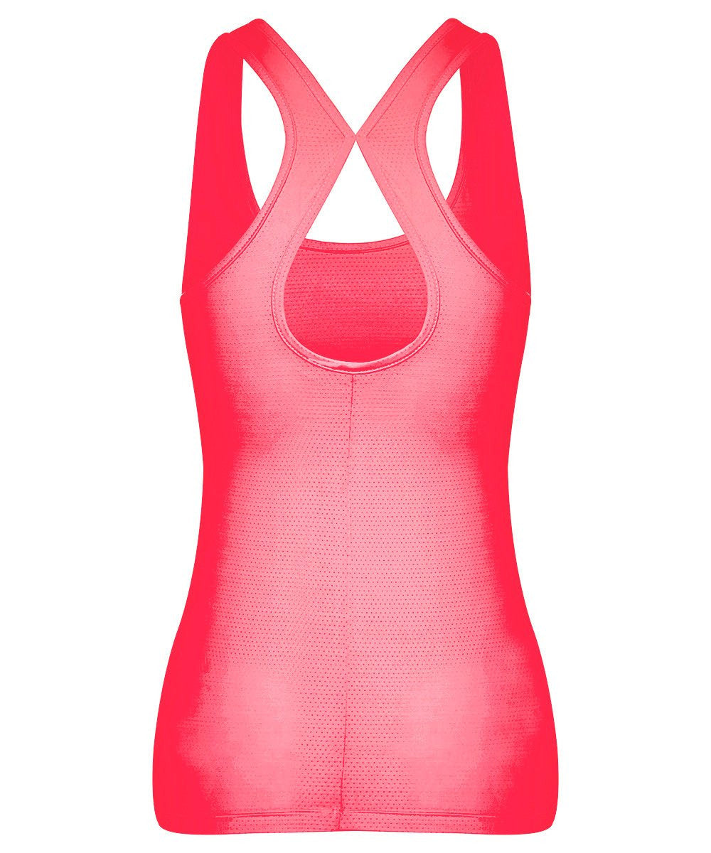 Front view mannequin product image for Brasilfit activewear Malmo singlet in coral.  The Malmo singlet is part of our activewear collection that is focused on performance, high compression activewear.